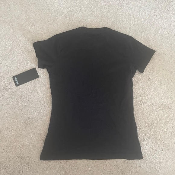 True Religion women’s black tee - Picture 2 of 4